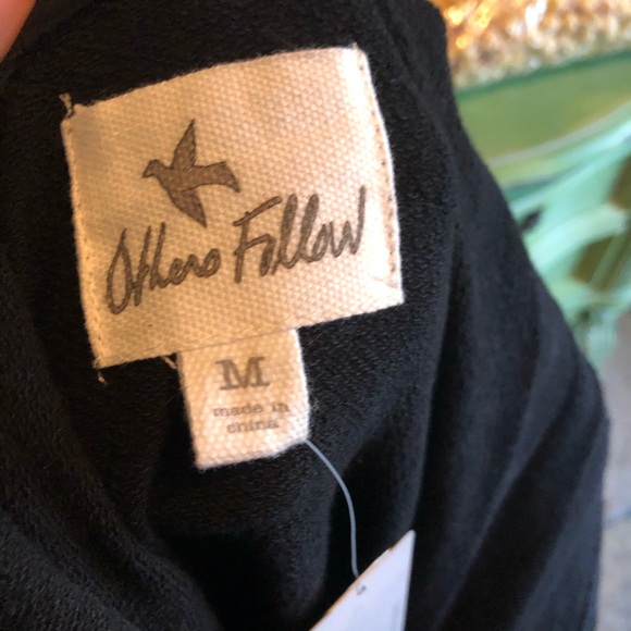 Black sweater with hoodie - Picture 3 of 4